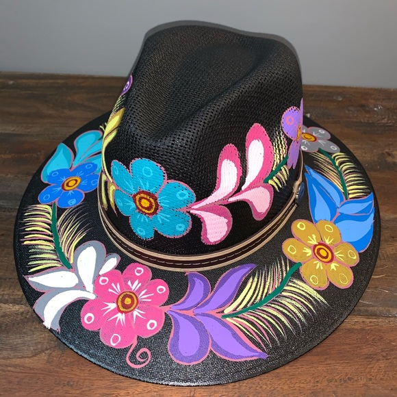 Women’s Hand Painted Mexican Sombrero Hat - Picture 6 of 13